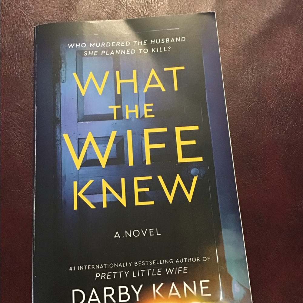 What the Wife Knew by - Blue Cover